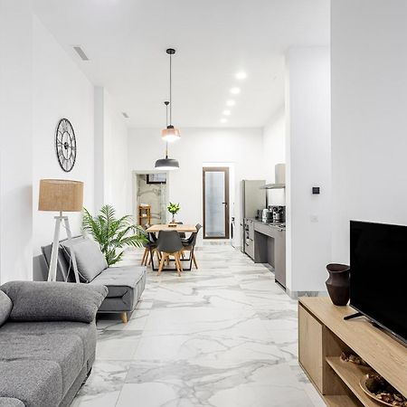 Apartamento De Estilo Moderno Hasta 5 Pax Valencia Exterior photo